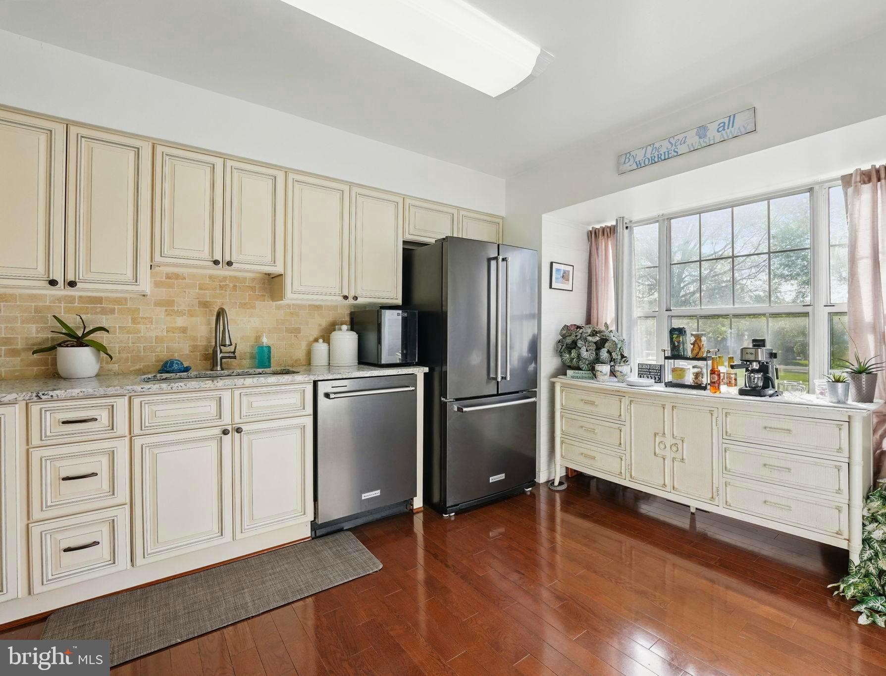 FRANKLIN GLEN - Residential