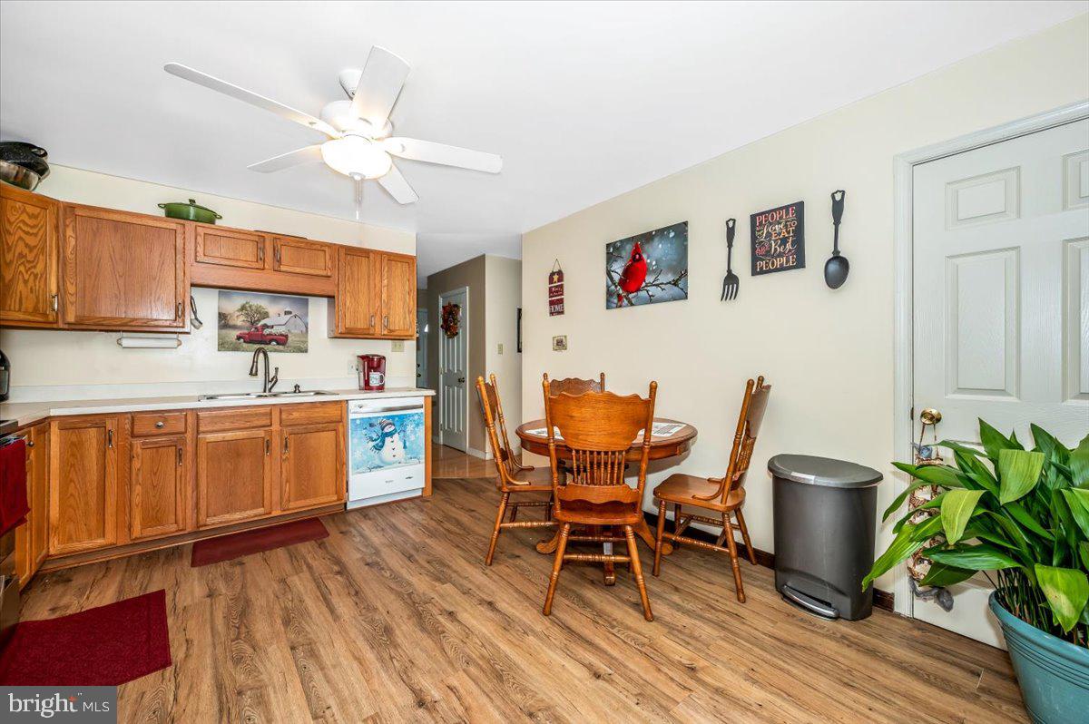 BRIGHTON MANOR - Residential