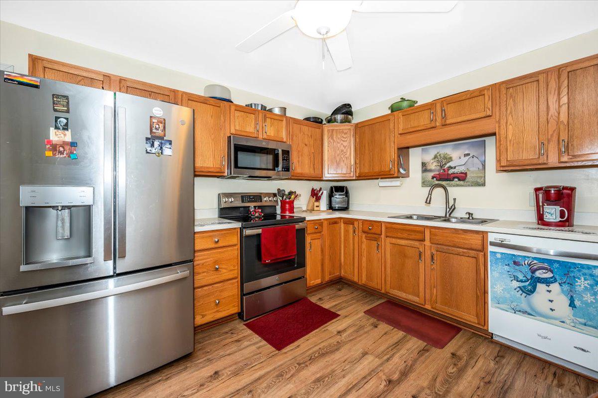 BRIGHTON MANOR - Residential