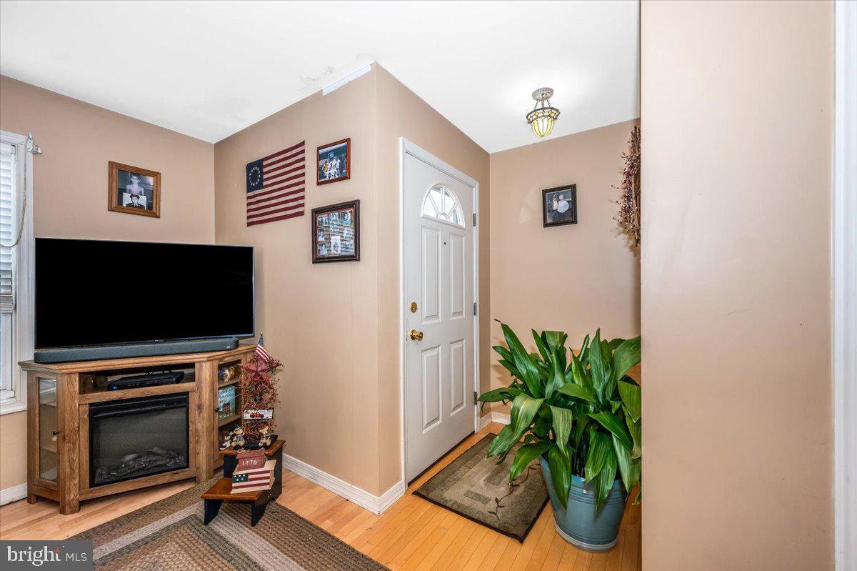 BRIGHTON MANOR - Residential