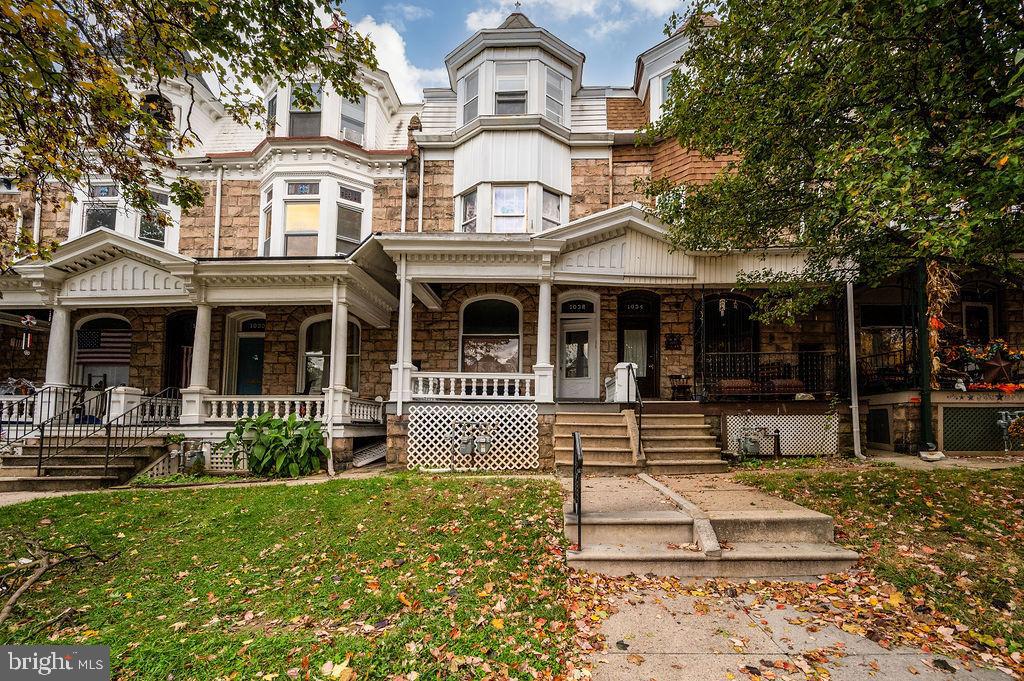 CENTRE PARK HISTOR - Residential Lease