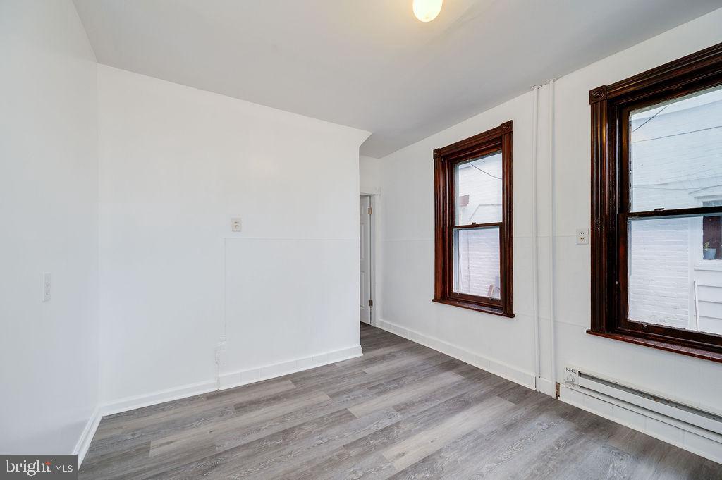 CENTRE PARK HISTOR - Residential Lease