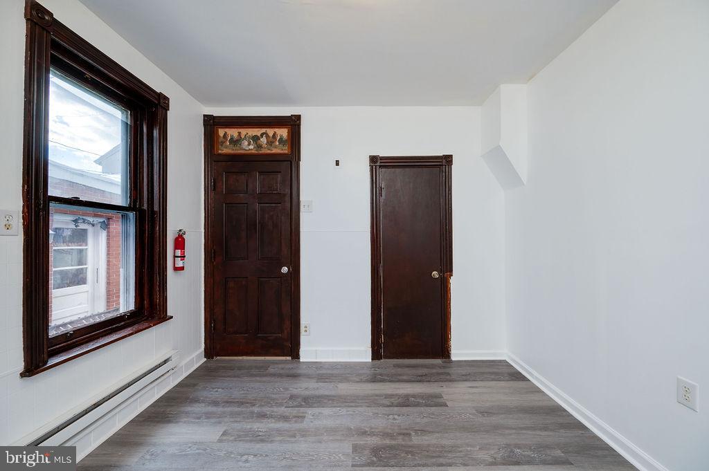 CENTRE PARK HISTOR - Residential Lease