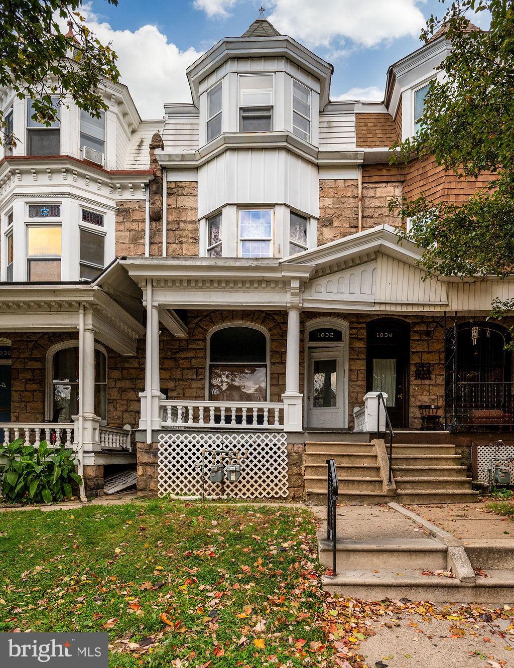 CENTRE PARK HISTOR - Residential Lease