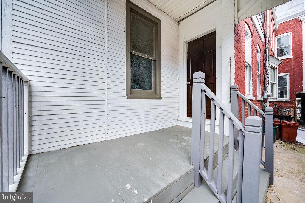 CENTRE PARK HISTOR - Residential Lease