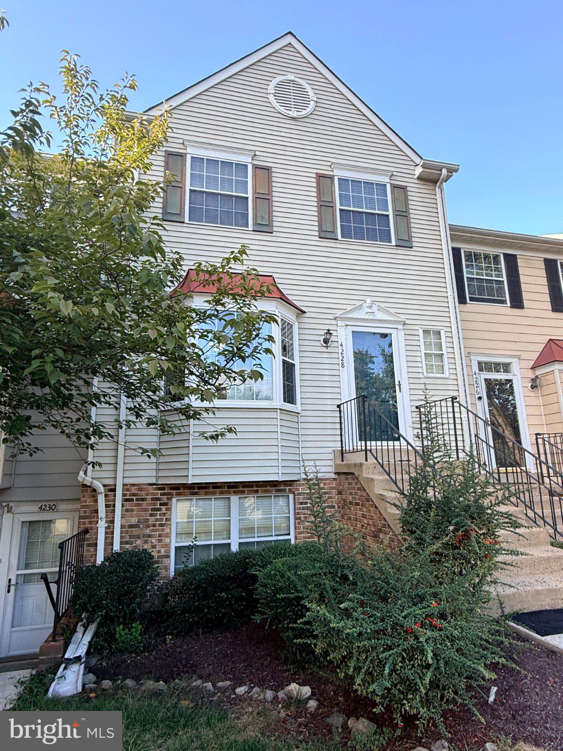 4228 STOCKBRIDGE DRIVE