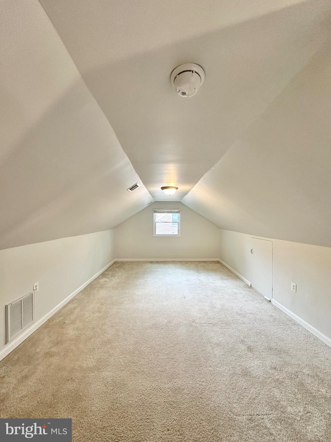 SLEEPY HOLLOW MANOR - Residential Lease