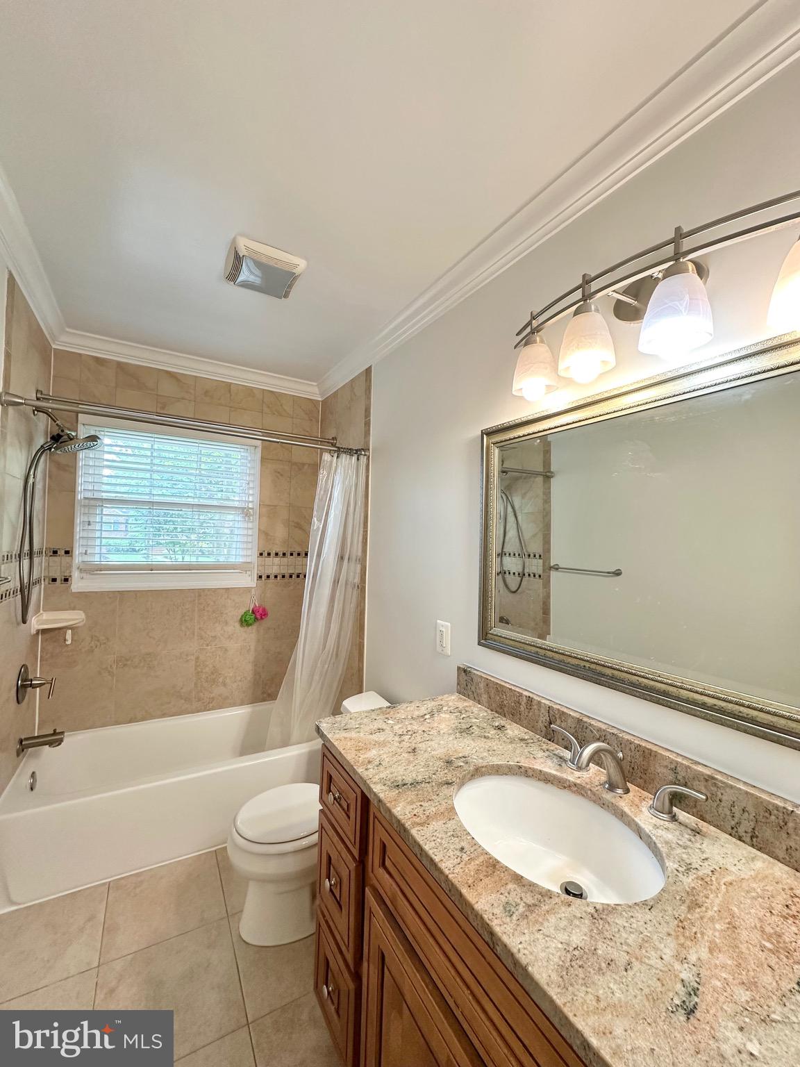 SLEEPY HOLLOW MANOR - Residential Lease