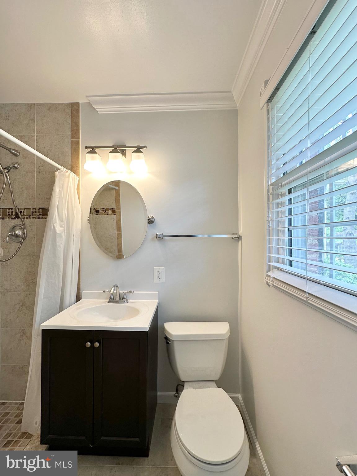 SLEEPY HOLLOW MANOR - Residential Lease