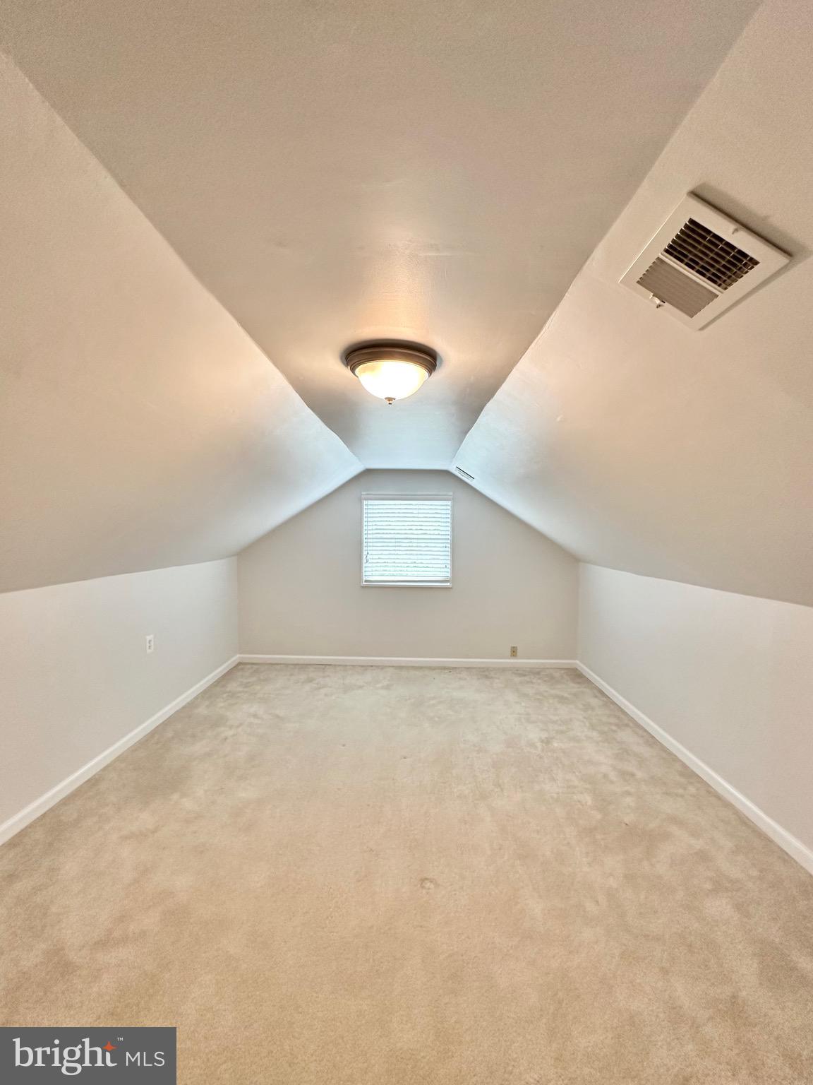 SLEEPY HOLLOW MANOR - Residential Lease