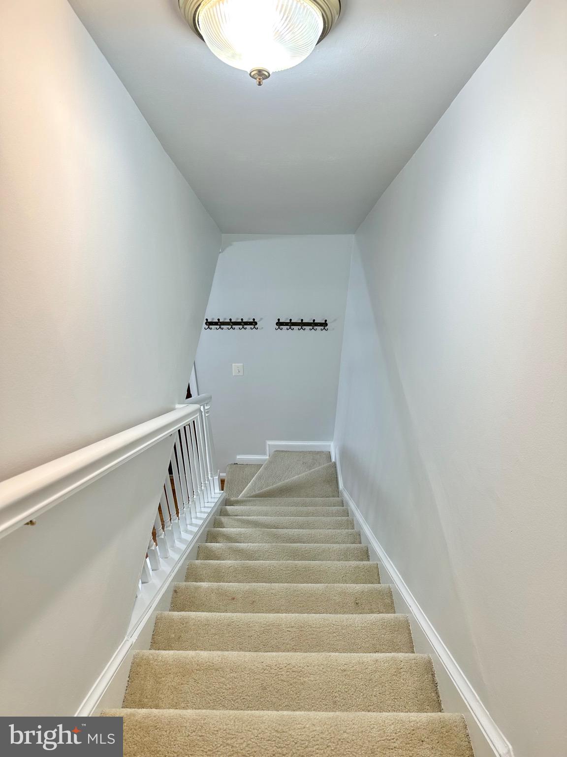 SLEEPY HOLLOW MANOR - Residential Lease