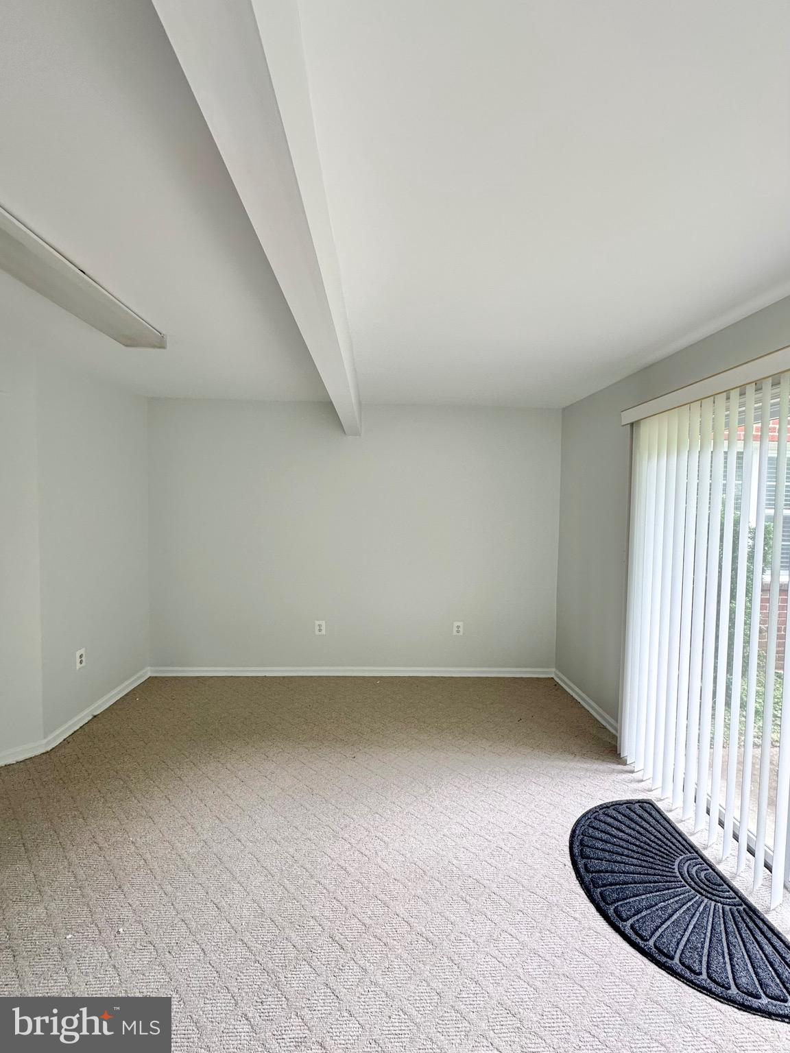 SLEEPY HOLLOW MANOR - Residential Lease