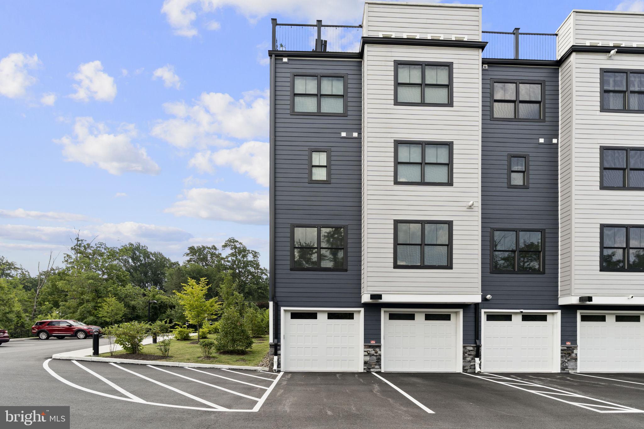 2013 HYVIEW TERRACE