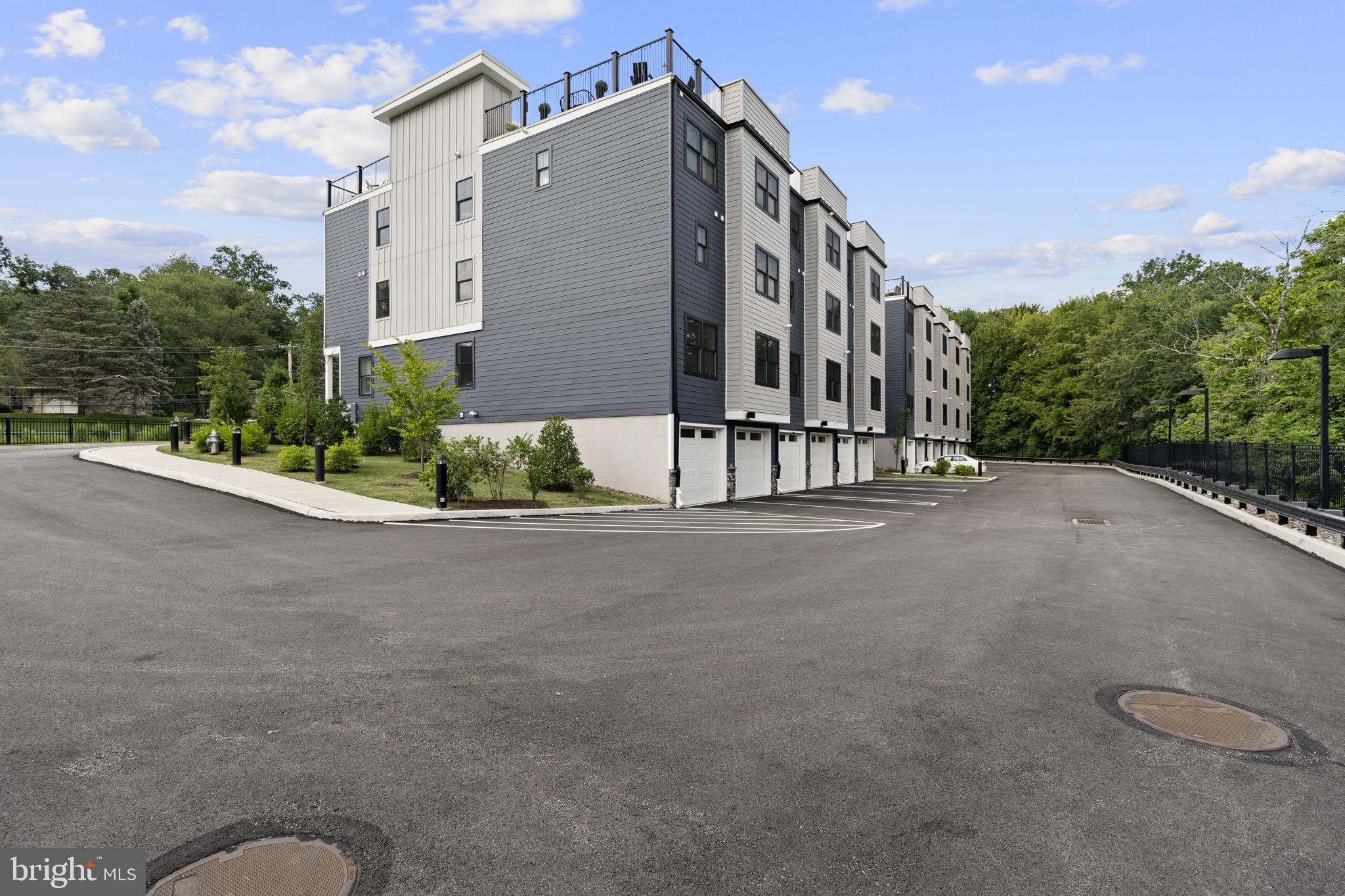 2013 HYVIEW TERRACE