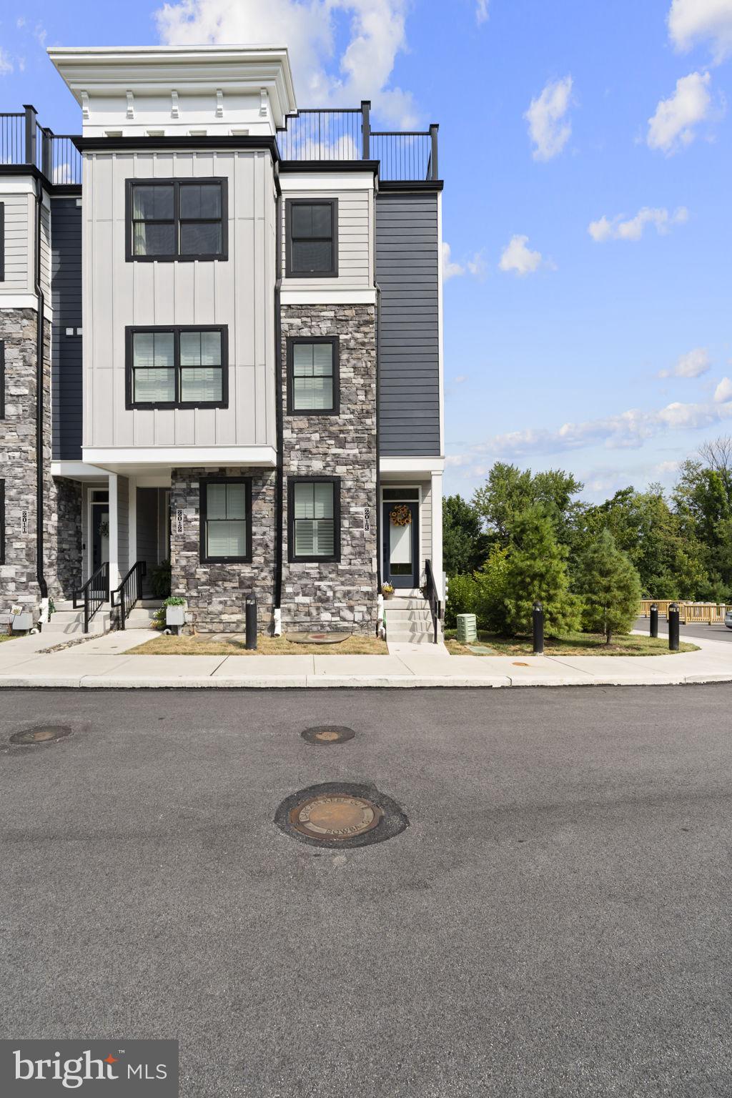 2013 HYVIEW TERRACE
