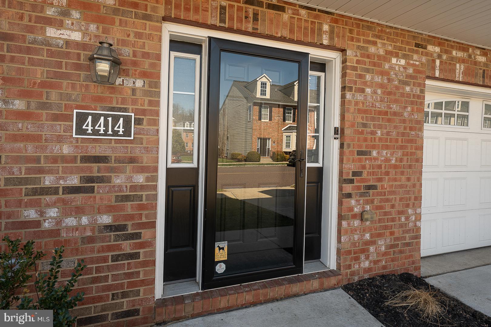 4414 RIVERVIEW LANE 00 28