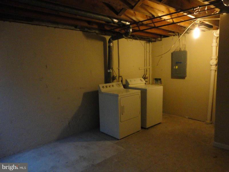 BURNT MILLS TOWNHOUSES - Residential