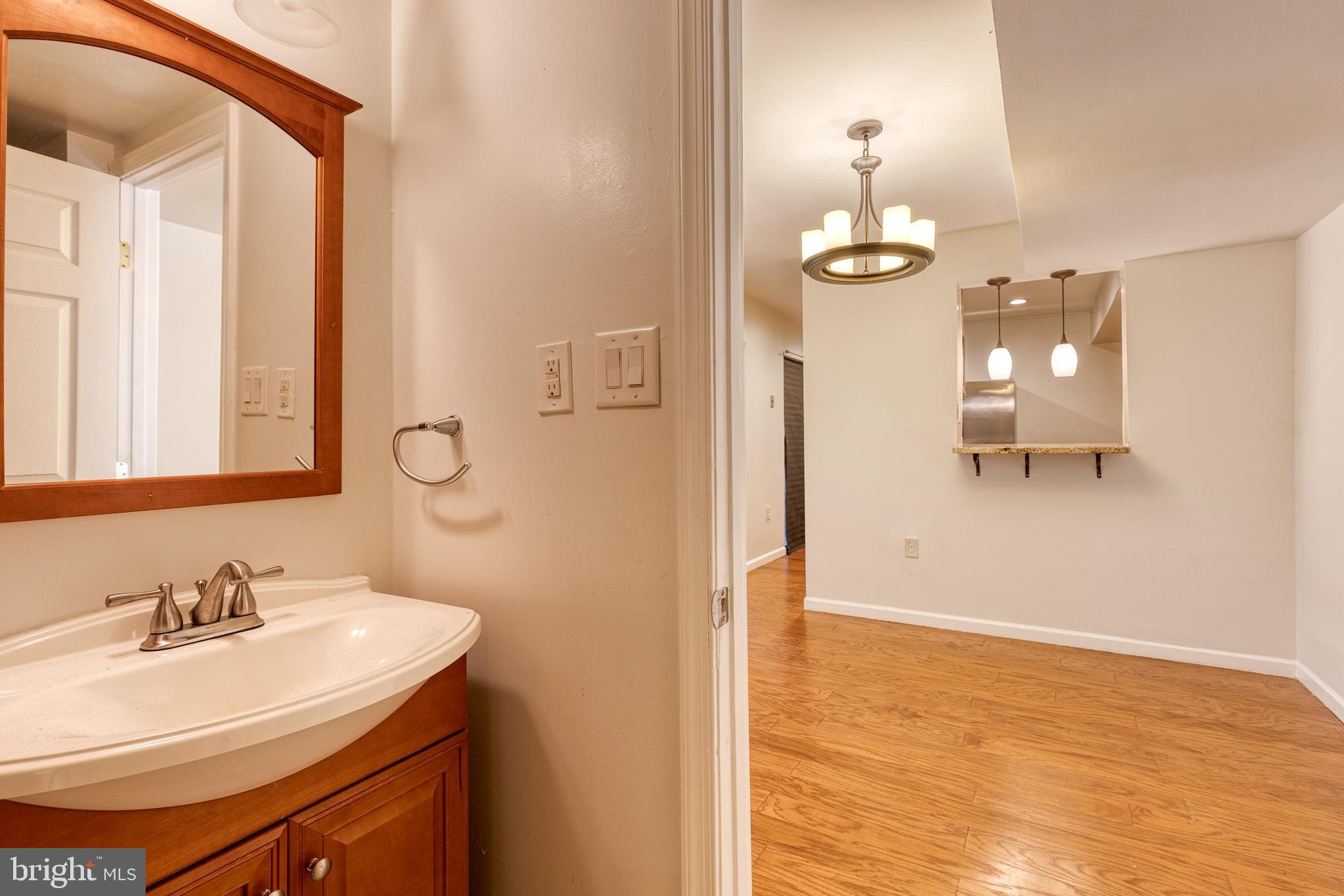 WILDE LAKE - Residential Lease