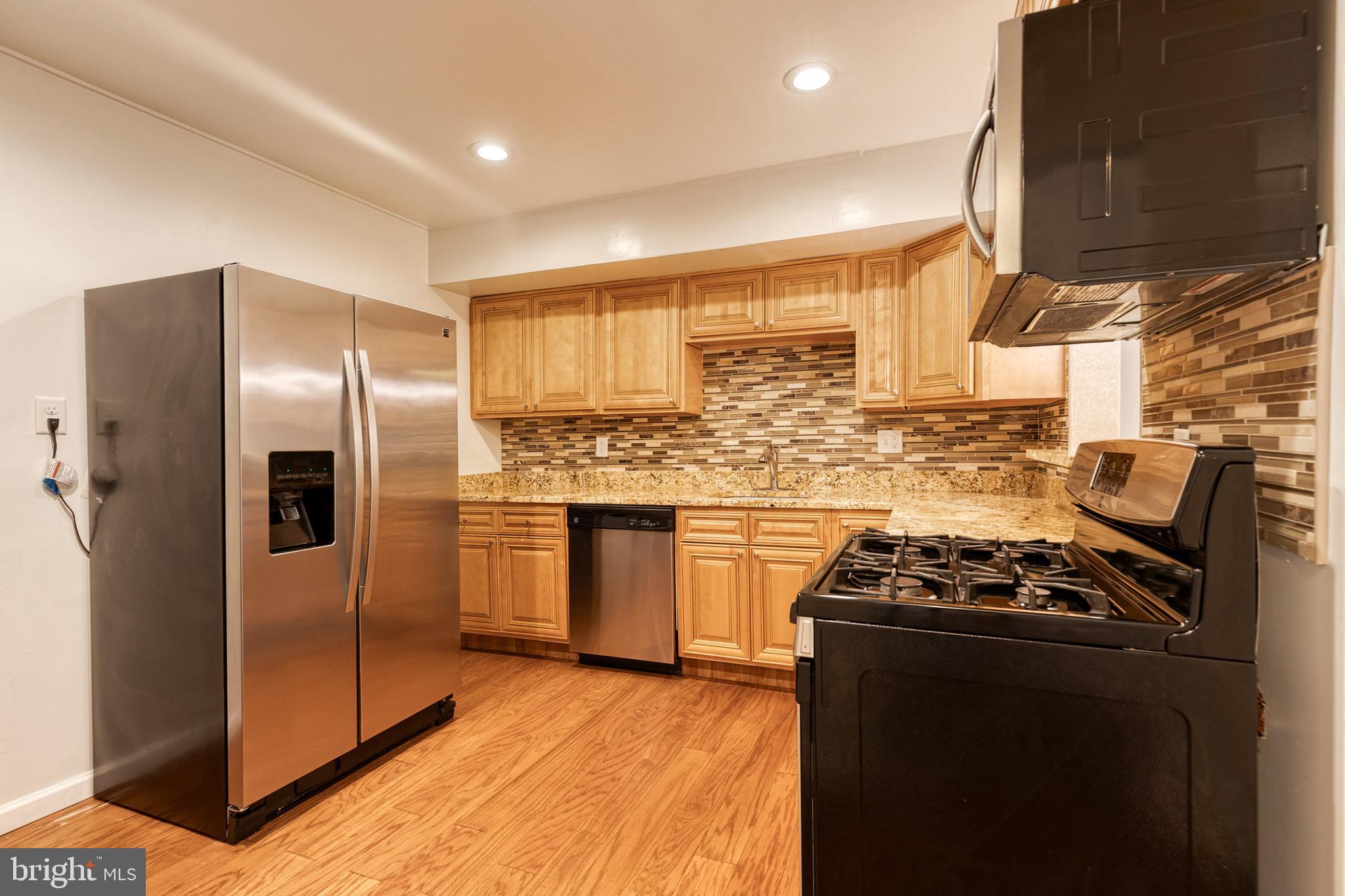 WILDE LAKE - Residential Lease