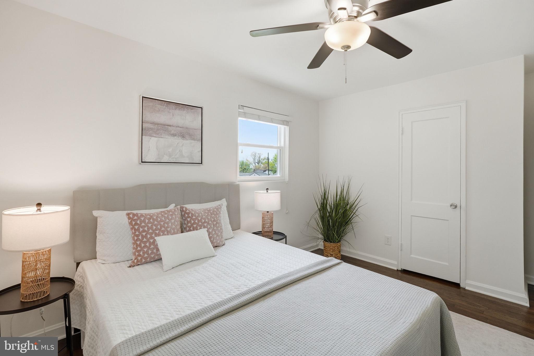 WHEATON WOODS - Residential