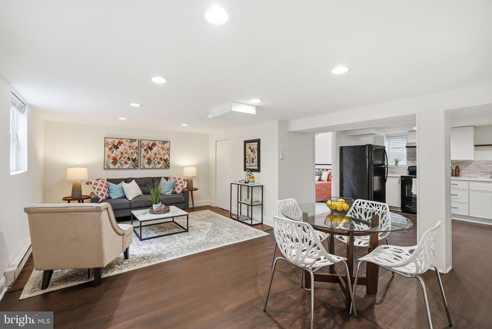 WHEATON WOODS - Residential