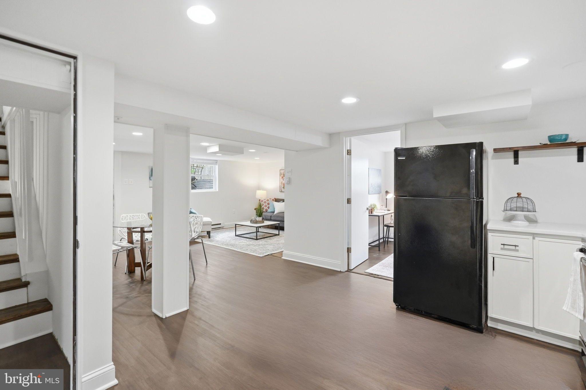 WHEATON WOODS - Residential