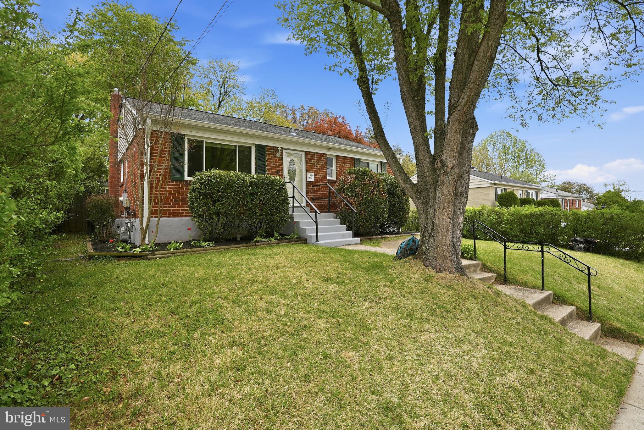 WHEATON WOODS - Residential