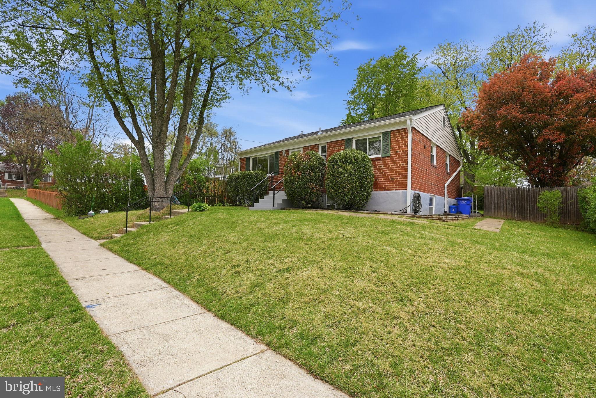 WHEATON WOODS - Residential