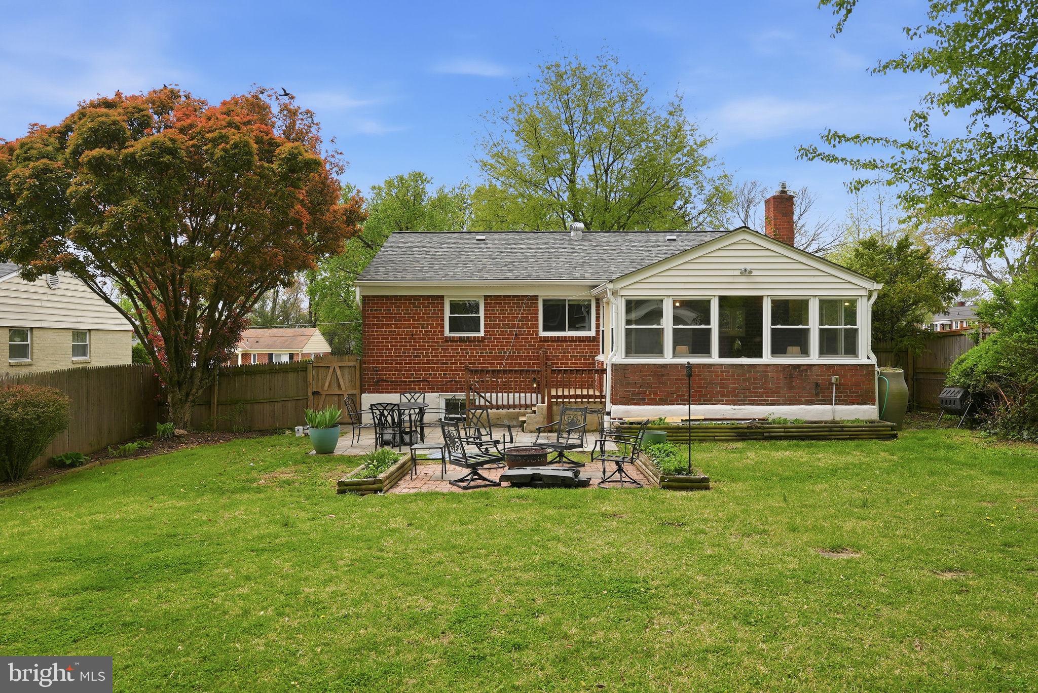 WHEATON WOODS - Residential