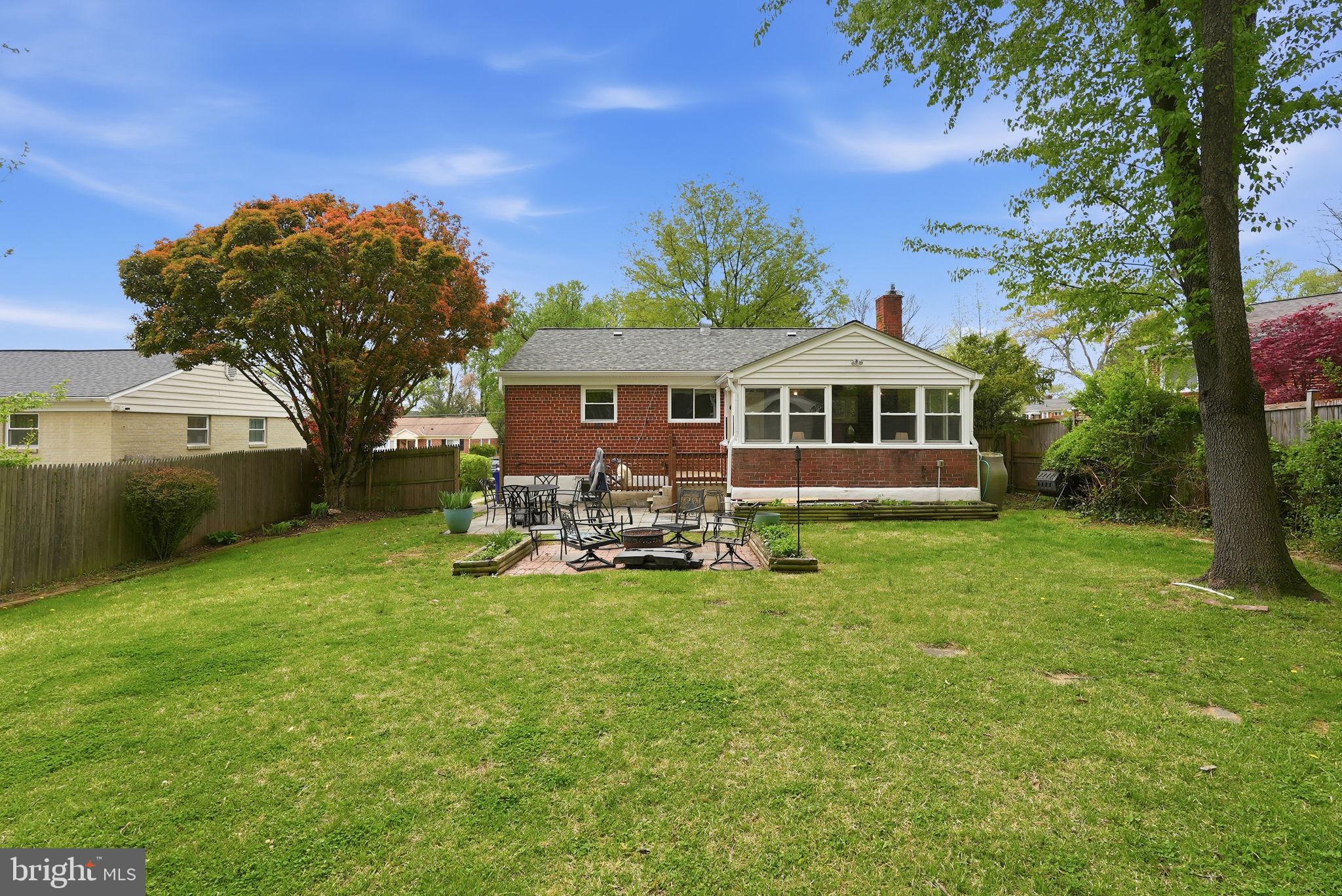 WHEATON WOODS - Residential