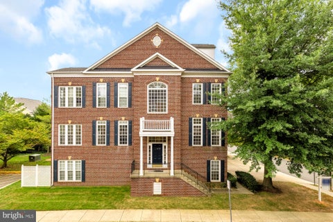 Photo of 4349 Patriot Park Court, FAIRFAX, VA 22030 (MLS # VAFX2341542)