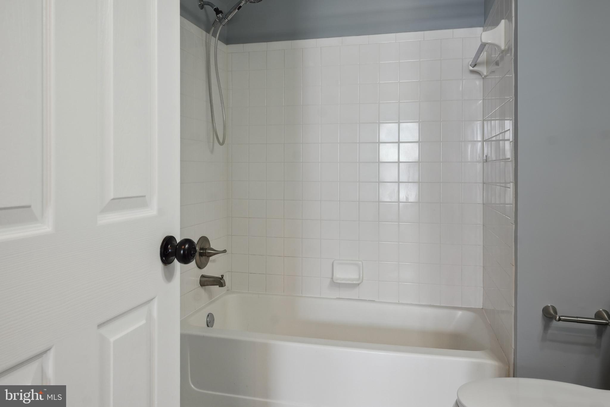 CLOVERLEAF COMMONS - Residential