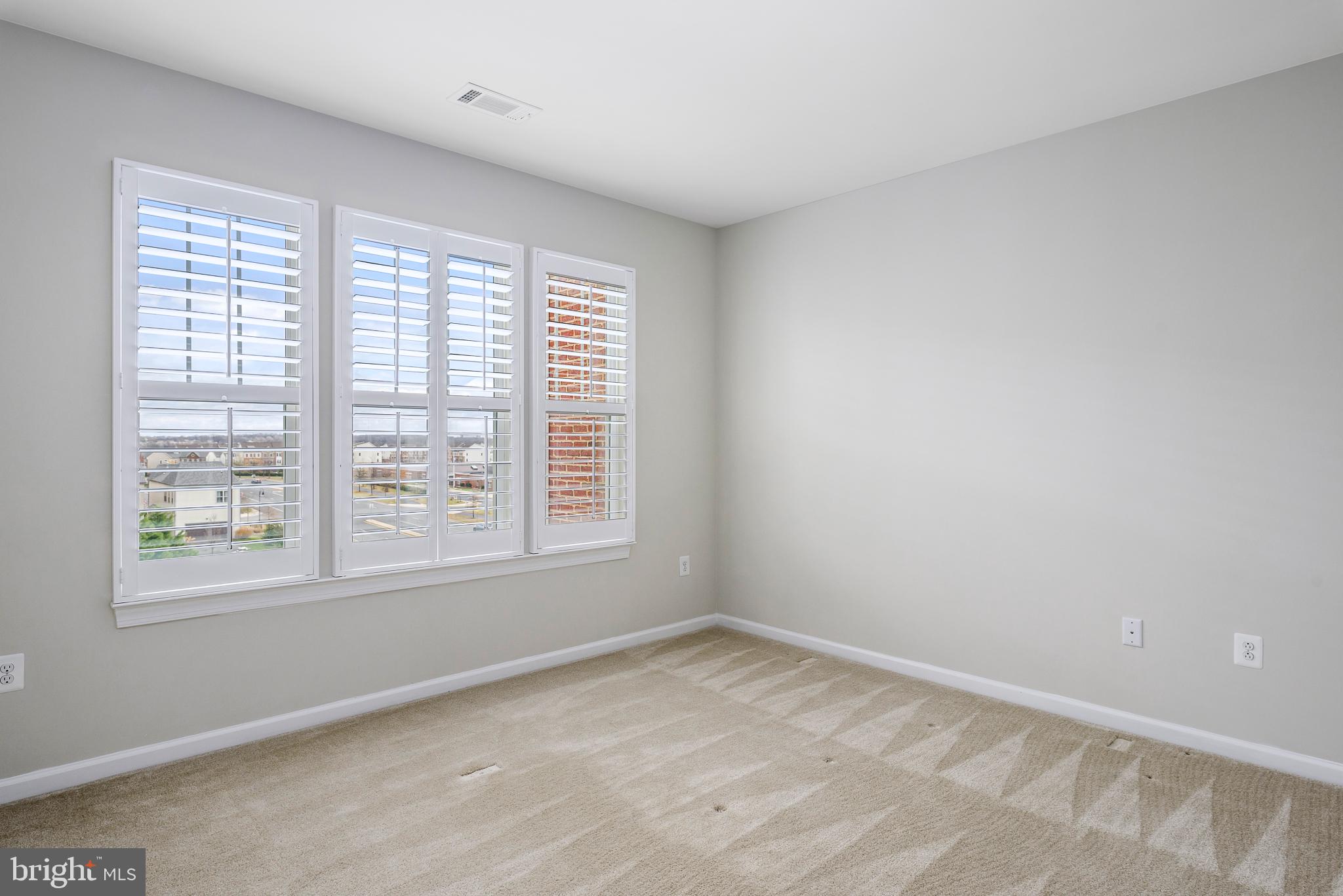 POTOMAC GREEN CONDOMINIUM - Residential