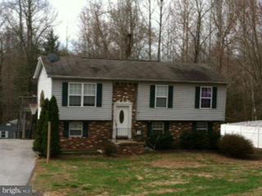 Well maintained split foyer with level back yard, HUGE deck off of kitchen, updated lower level bath, laundry room, 3 spacious bdrms on main level. Shows well. Jason Faherty at Buyers to handle closing. One mortgage.  contract fell thru. Subject to 3rd party approval preappr. a $202