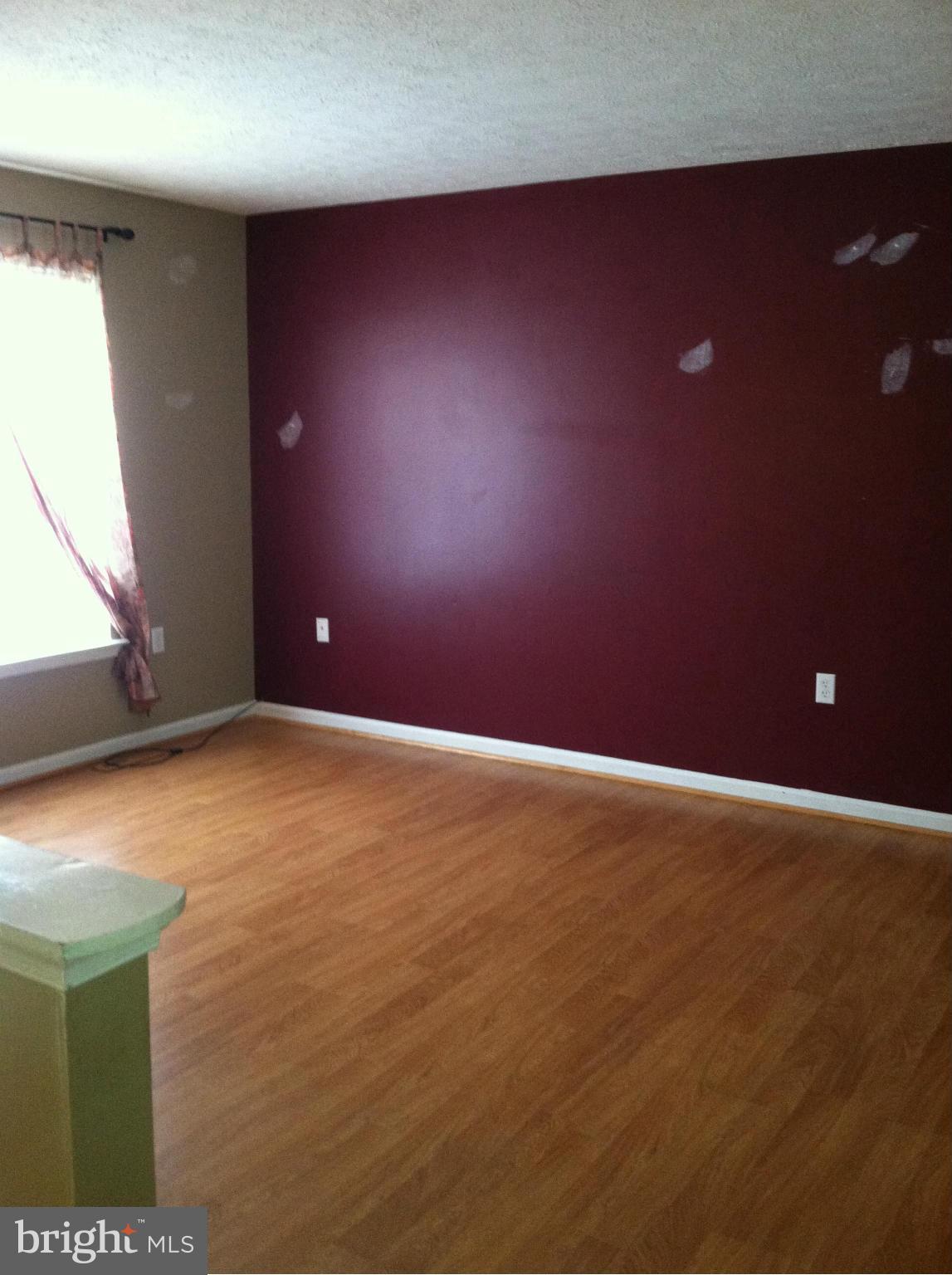 LAUREL RIDGE - Residential