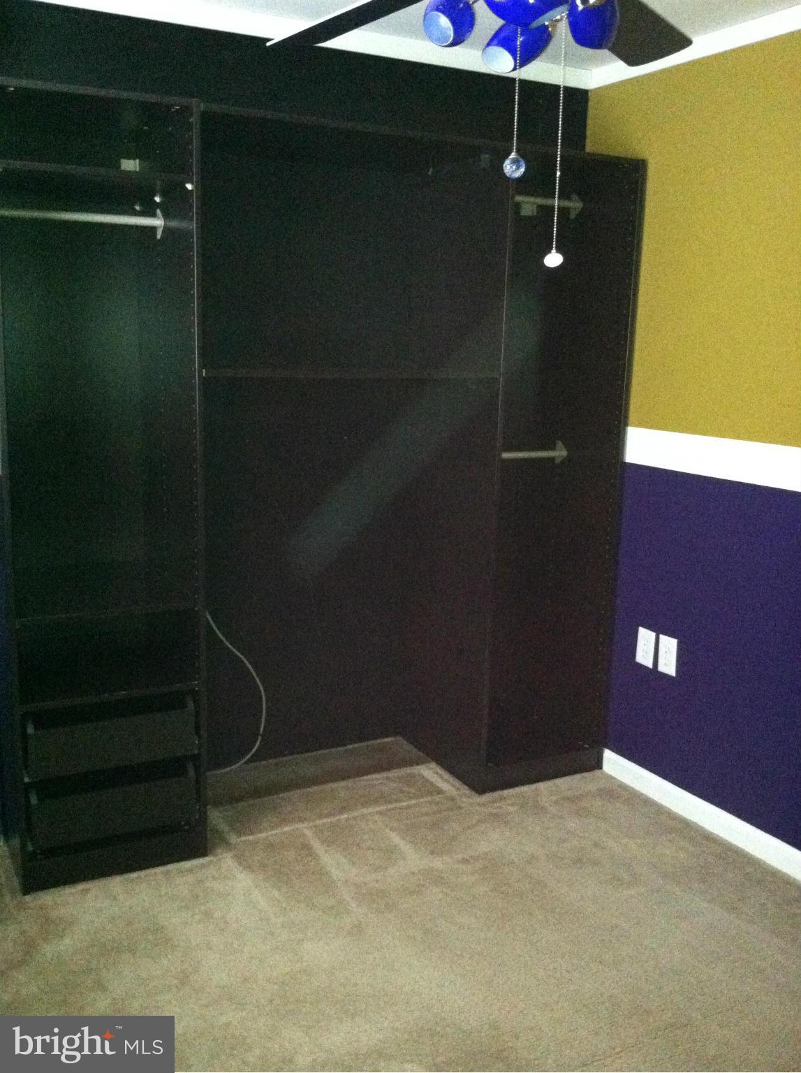 LAUREL RIDGE - Residential