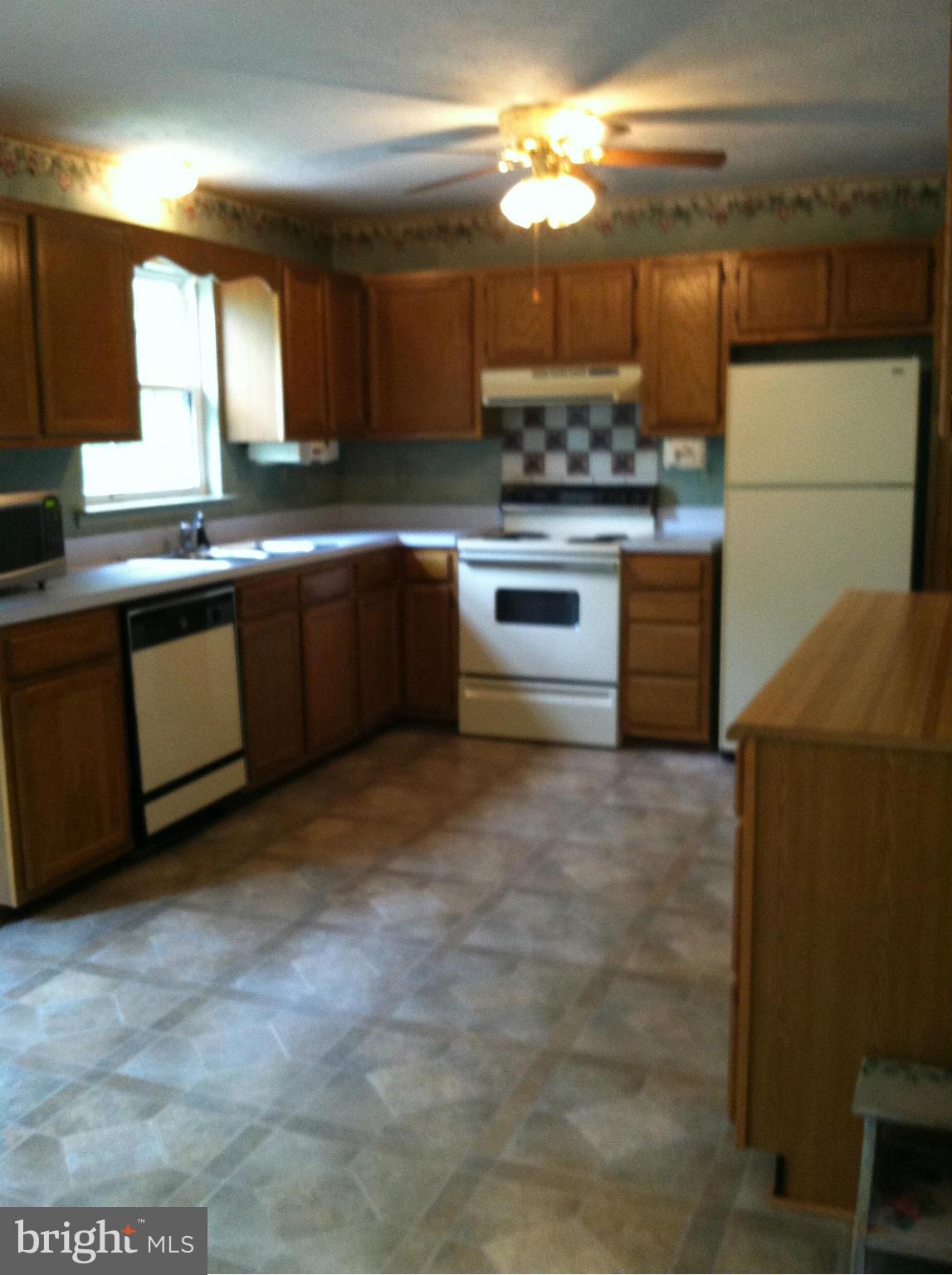 LAUREL RIDGE - Residential