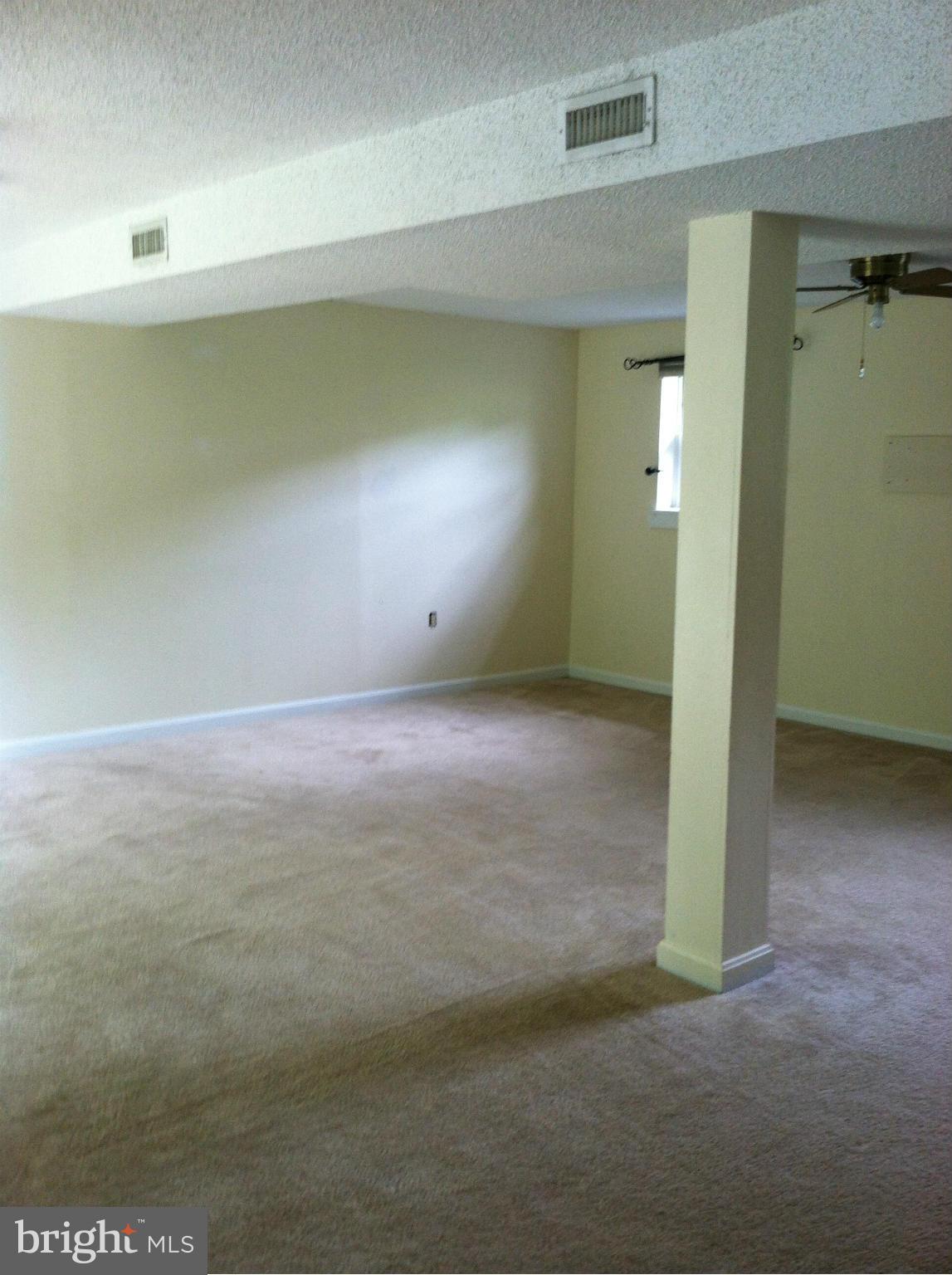 LAUREL RIDGE - Residential