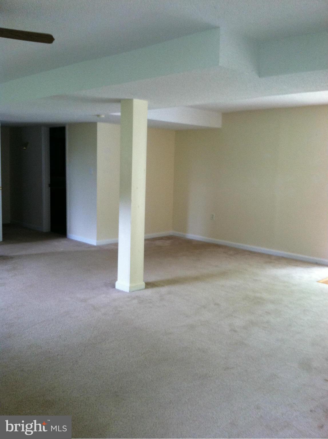 LAUREL RIDGE - Residential