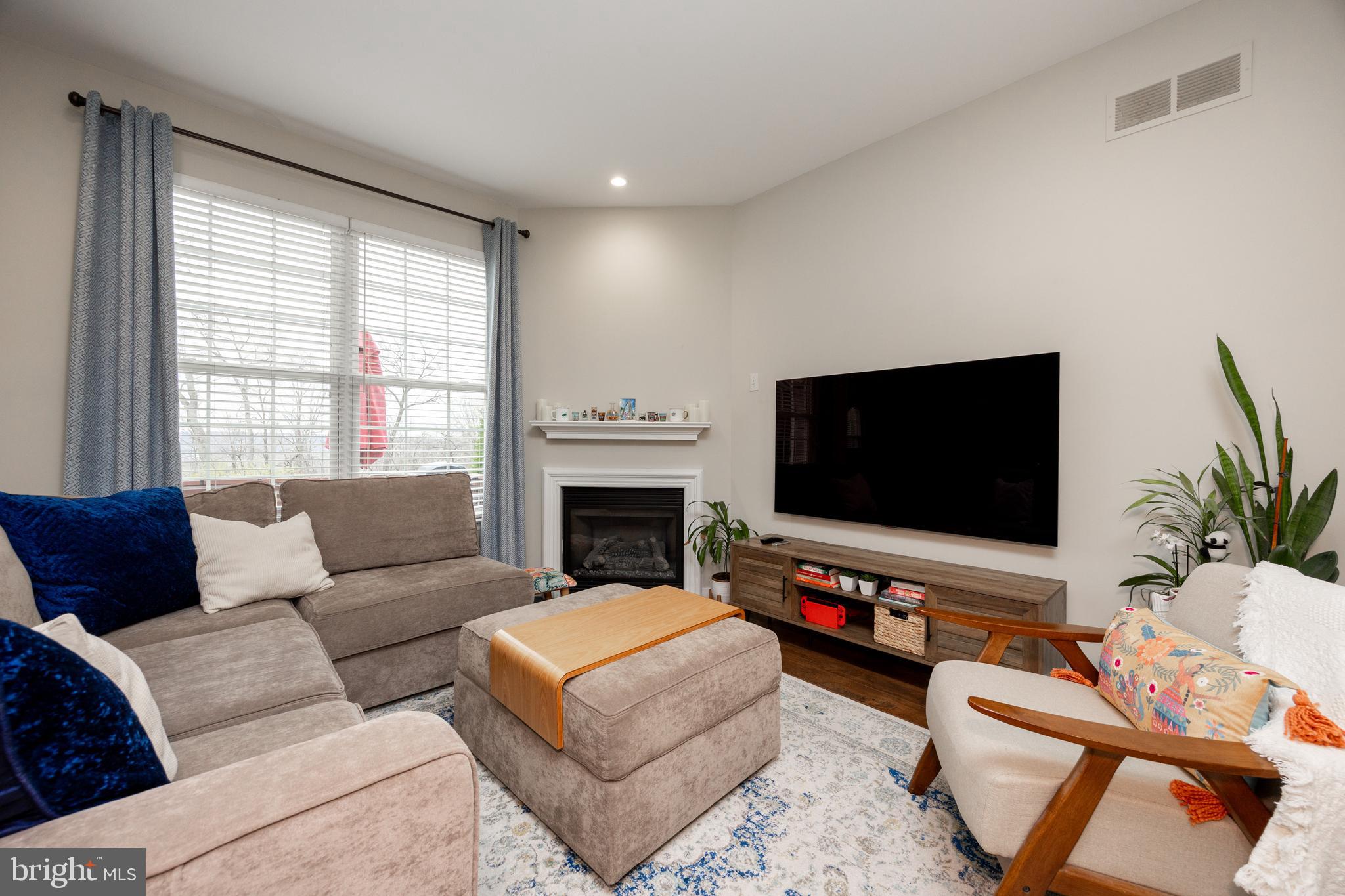 PROVIDENCE VIEW - Residential Lease