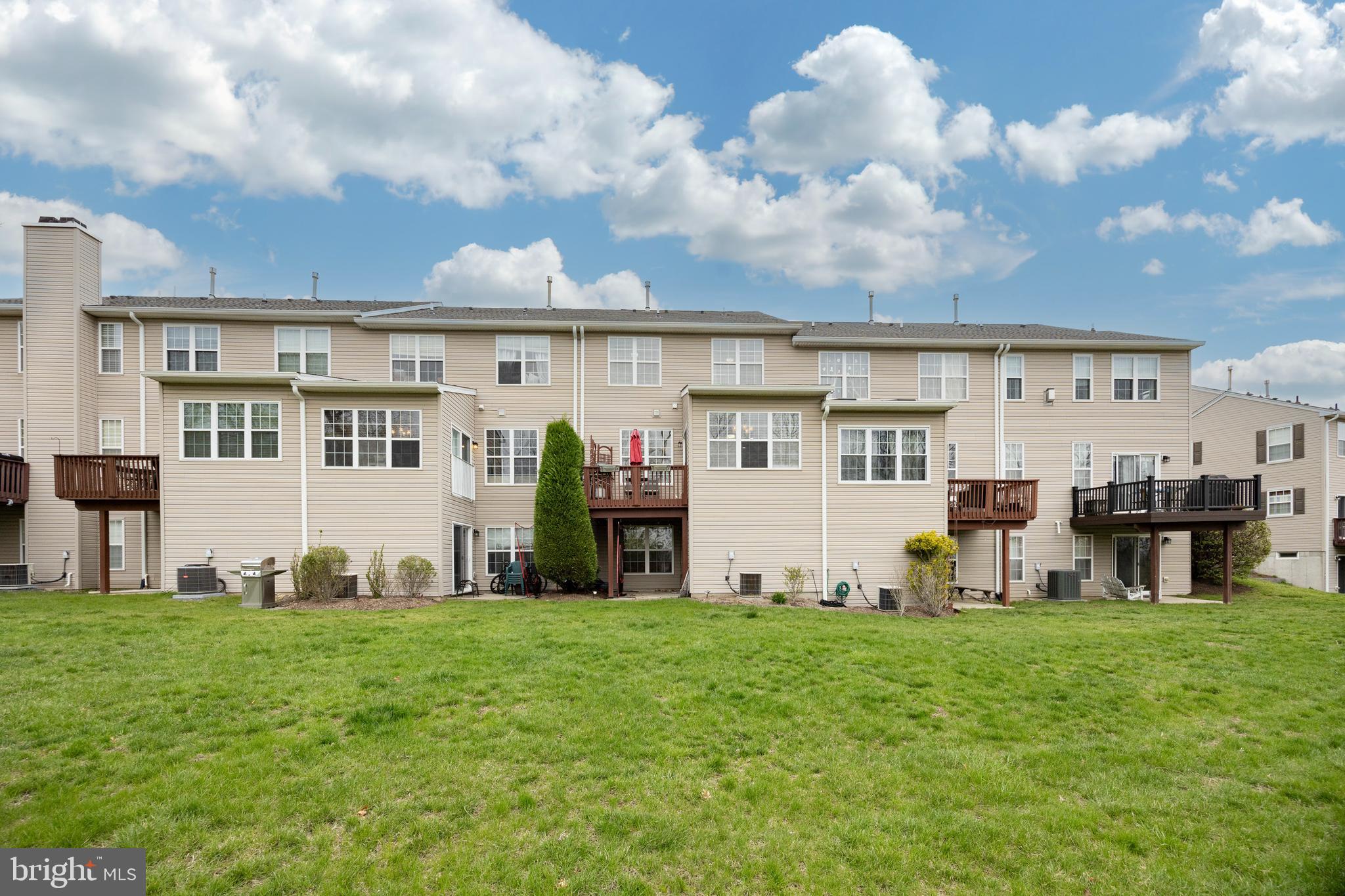 PROVIDENCE VIEW - Residential Lease