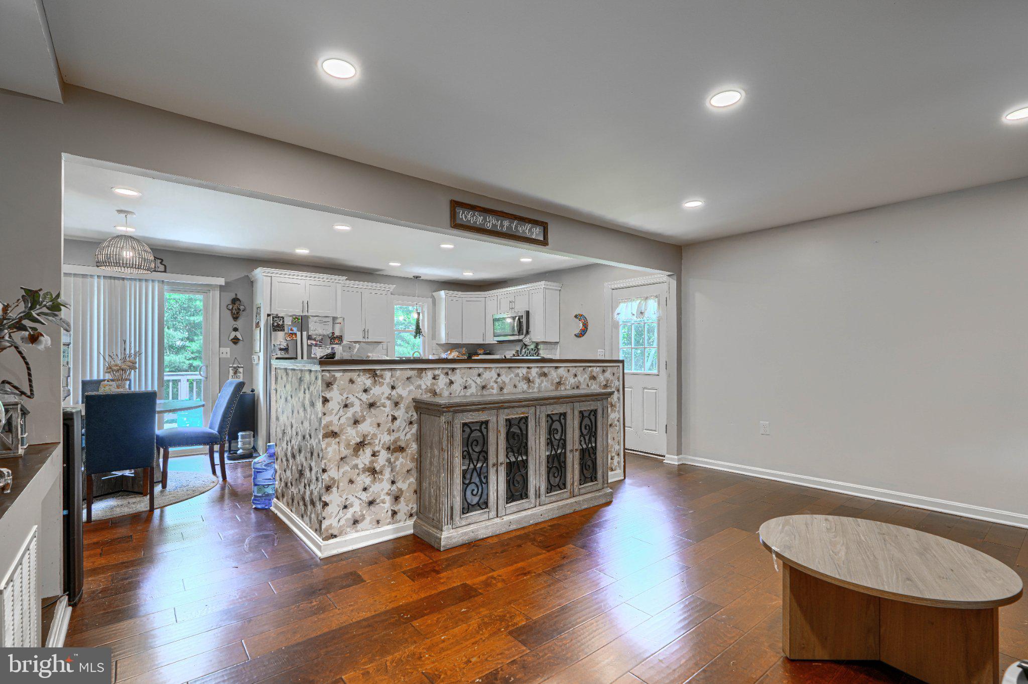 1727 INDIAN COURT