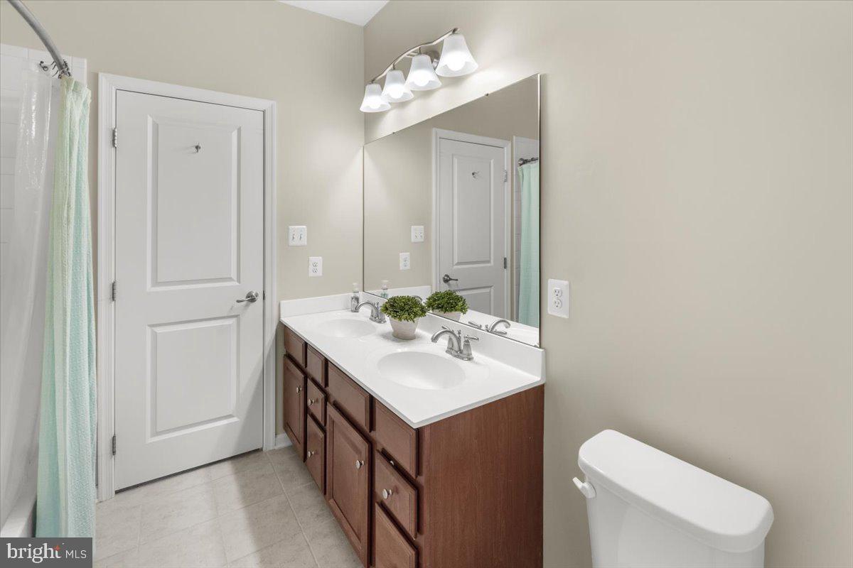 WOODRIDGE AT LAKE LINGANORE - Residential