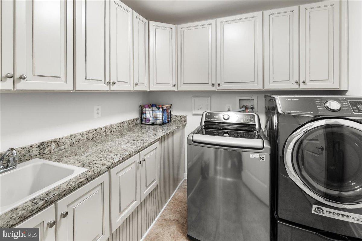 WOODRIDGE AT LAKE LINGANORE - Residential