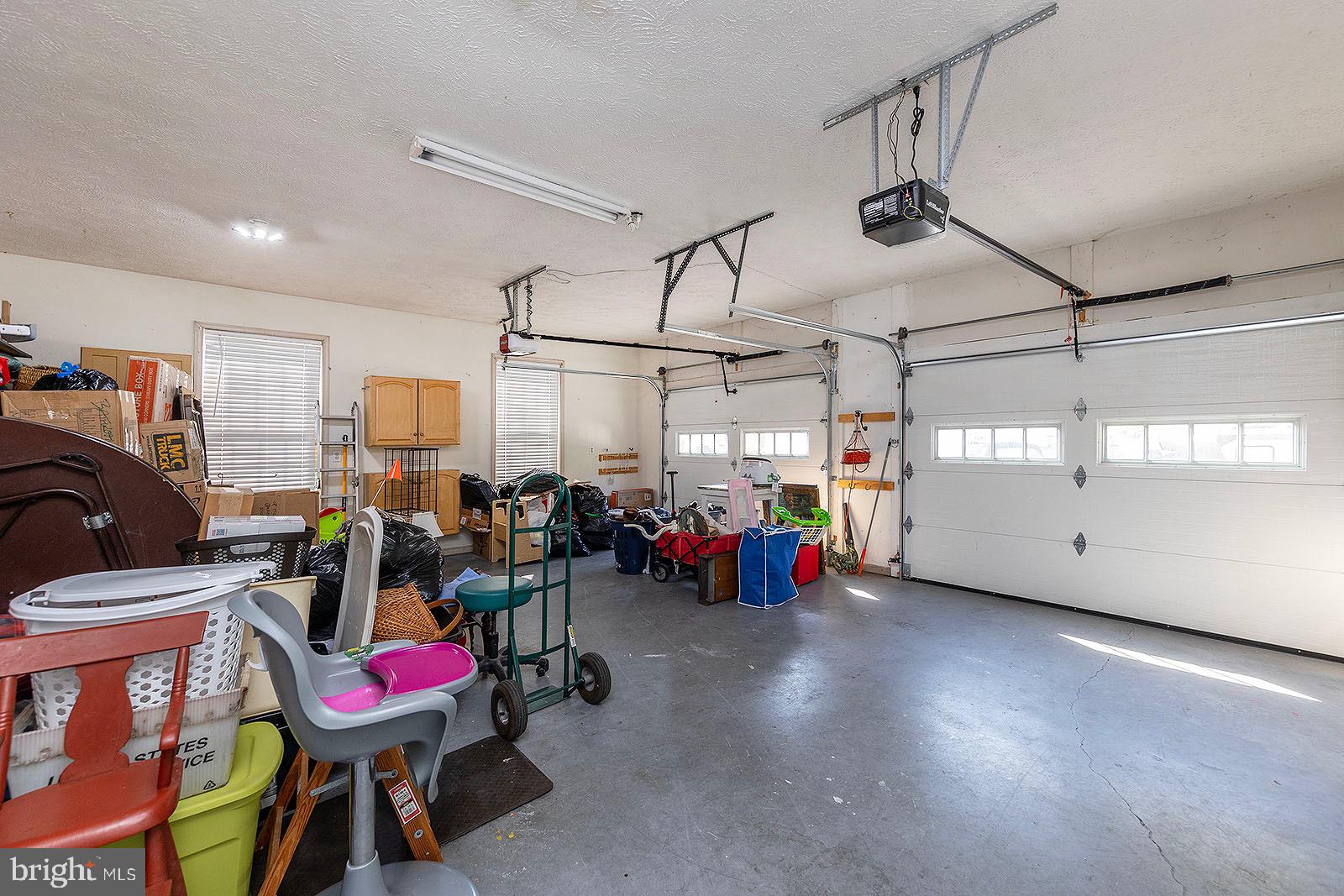 OAKDALE CROSSING - Residential