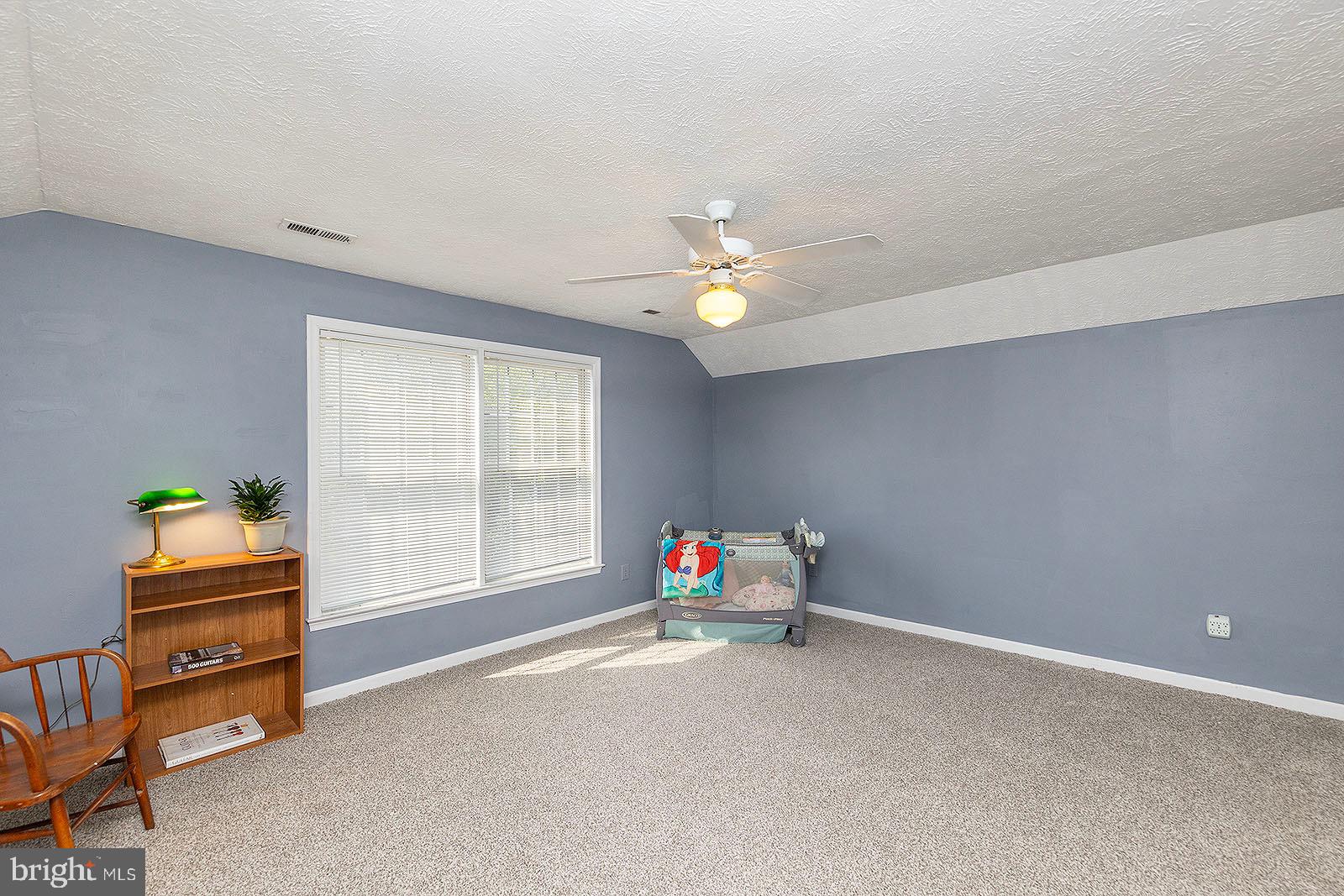 OAKDALE CROSSING - Residential