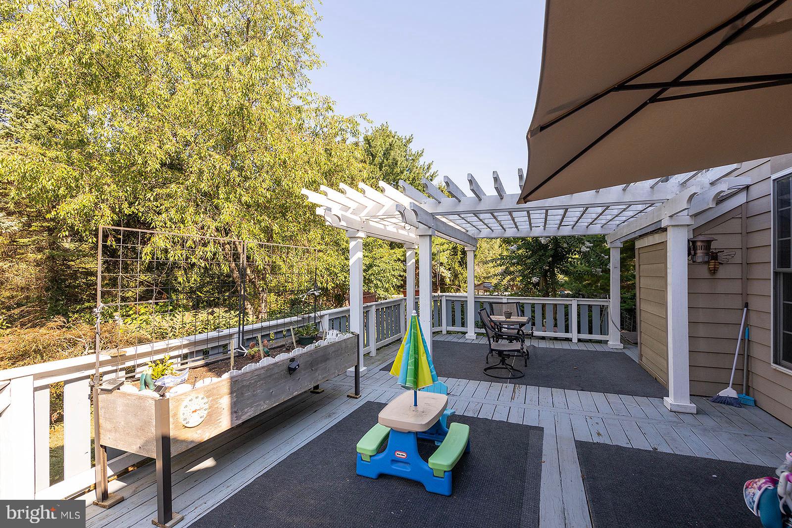 OAKDALE CROSSING - Residential