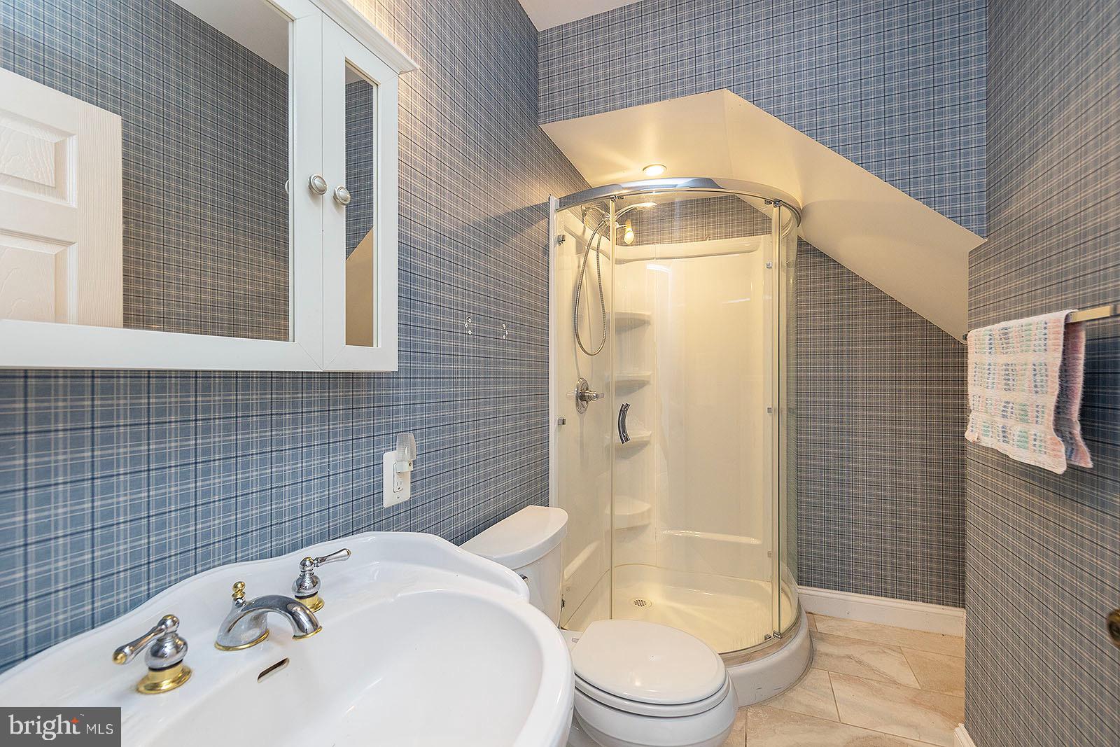 OAKDALE CROSSING - Residential