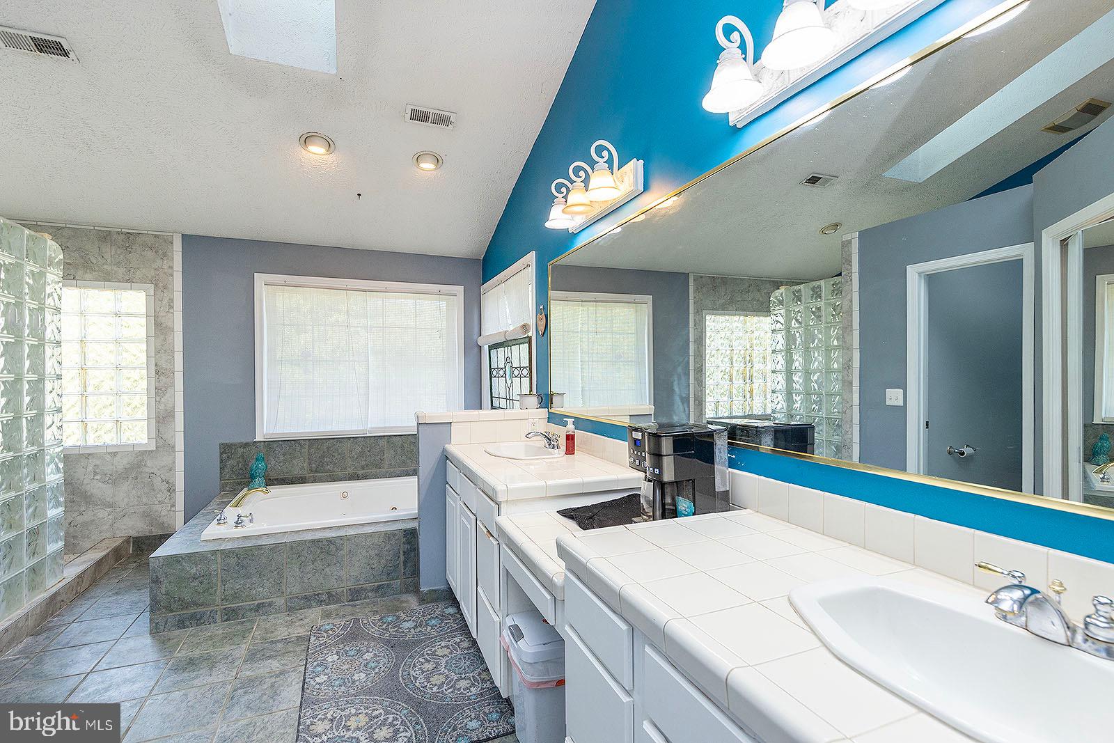 OAKDALE CROSSING - Residential