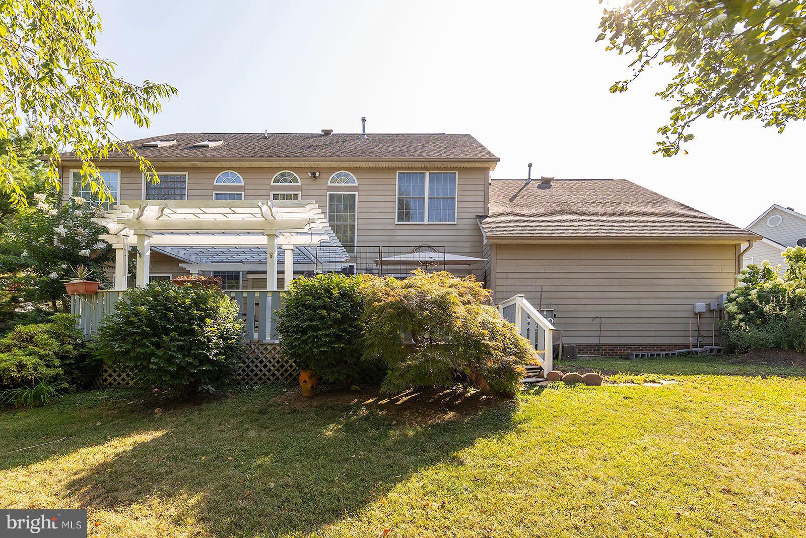 OAKDALE CROSSING - Residential